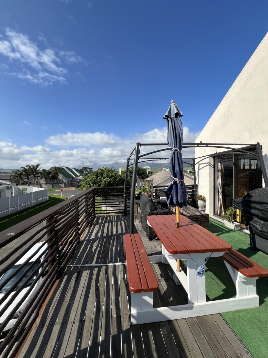 1 Bedroom Property for Sale in Anchorage Park Western Cape
